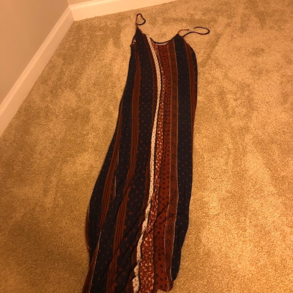 NWOT Maxi dress in a medium.